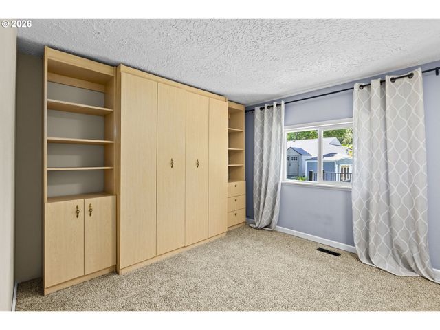 18195 Sw CHEYENNE Way, Tualatin, OR 97062