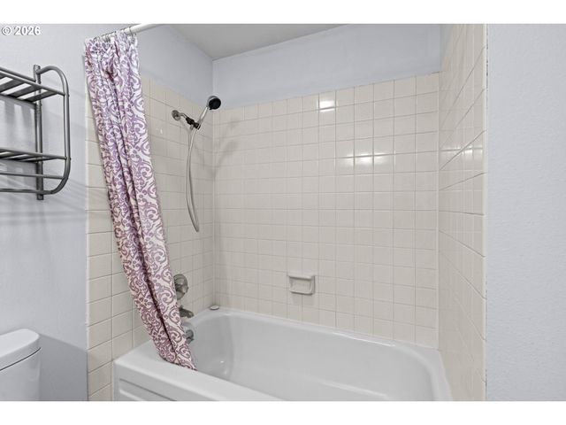 18195 Sw CHEYENNE Way, Tualatin, OR 97062