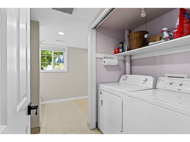 18195 Sw CHEYENNE Way, Tualatin, OR 97062