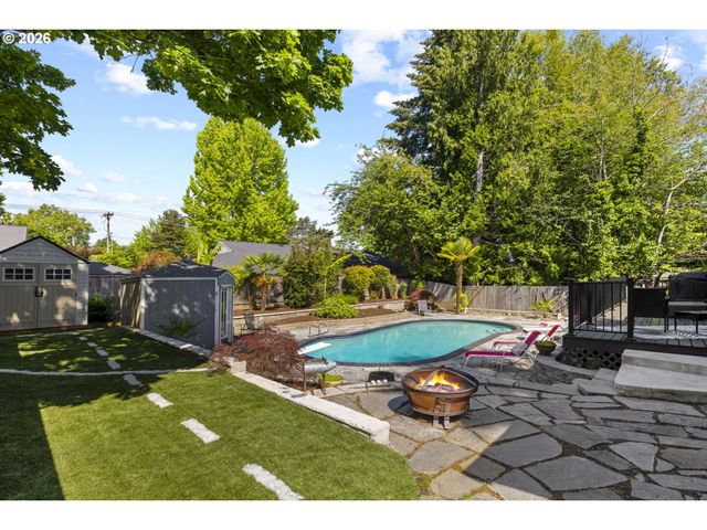 18195 Sw CHEYENNE Way, Tualatin, OR 97062