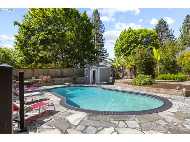 18195 Sw CHEYENNE Way, Tualatin, OR 97062