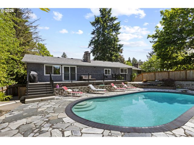18195 Sw CHEYENNE Way, Tualatin, OR 97062