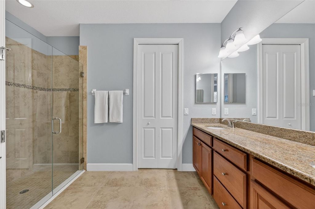 Image 16 of property listing at 13211 PRIMA DRIVE, Bradenton, FL 34211