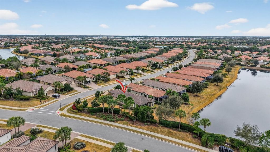 Image 32 of property listing at 13211 PRIMA DRIVE, Bradenton, FL 34211