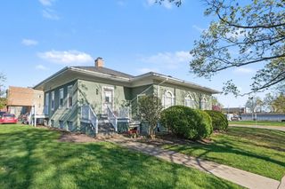 624 Phoenix Street, South Haven, MI 49090