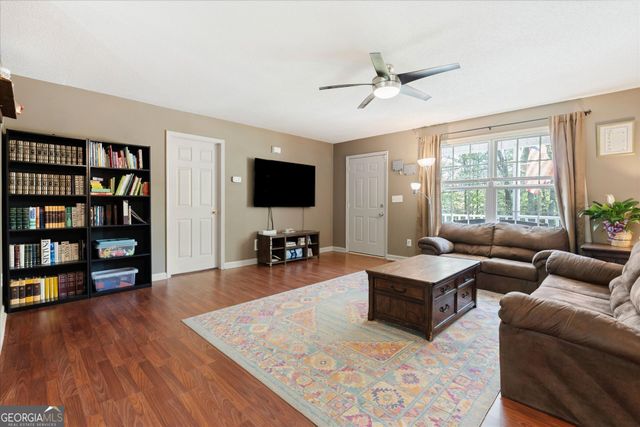 305 Centerpoint Road, Bremen, GA 30110