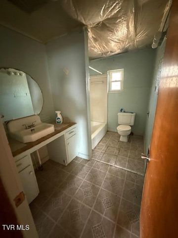 607 North Barton Street, Johnson City, TN 37604