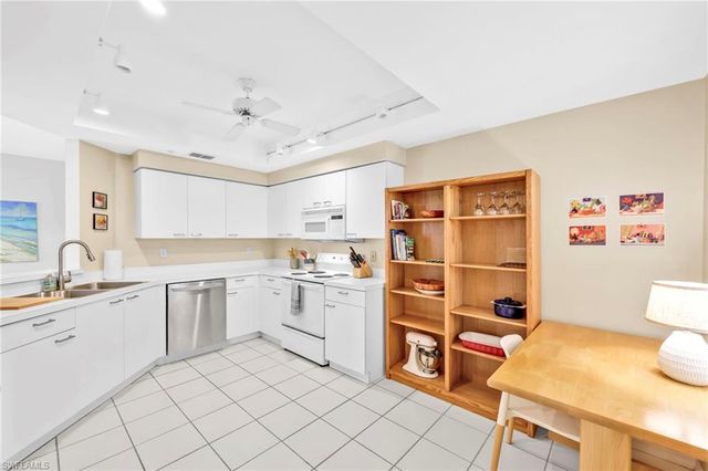 2864 Mizzen Way # Y106, Naples, FL 34109