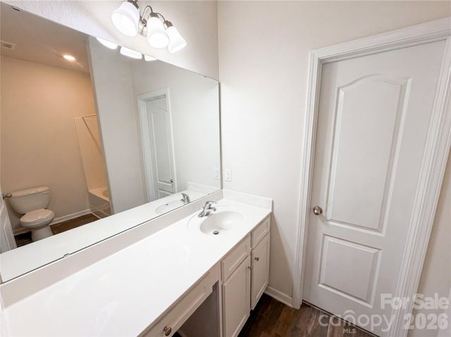 7336 Amberly Hills Road, Charlotte, NC 28215