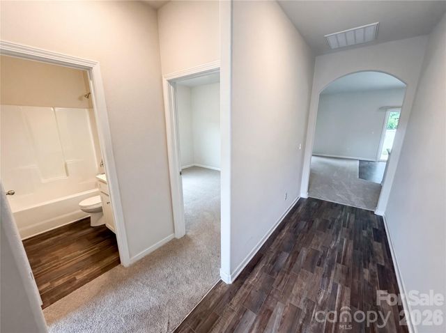 7336 Amberly Hills Road, Charlotte, NC 28215