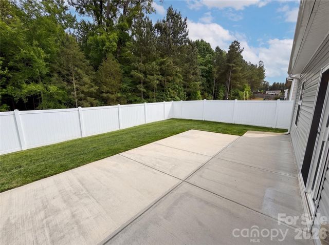 7336 Amberly Hills Road, Charlotte, NC 28215
