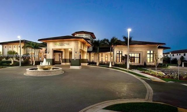 8045 NW 104th Ave 36, Doral, FL 33178