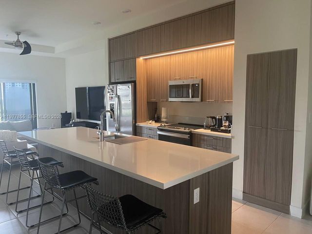 8045 NW 104th Ave 36, Doral, FL 33178