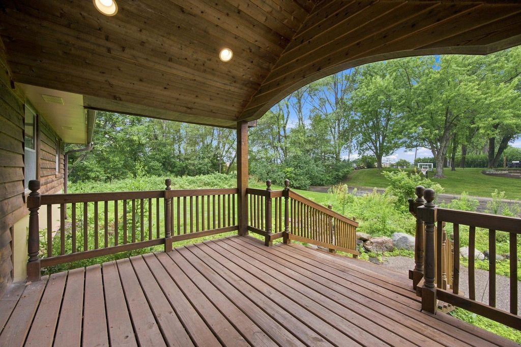 11032 Vera Cruz Avenue N, Champlin, MN 55316 — exterior