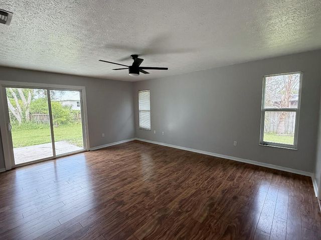 2402 River Hammock Lane, Fort Pierce, FL 34981