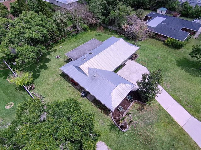 2402 River Hammock Lane, Fort Pierce, FL 34981