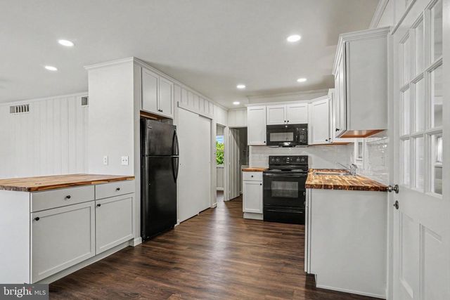 105 OAK HILL DR, Middletown, PA 17057