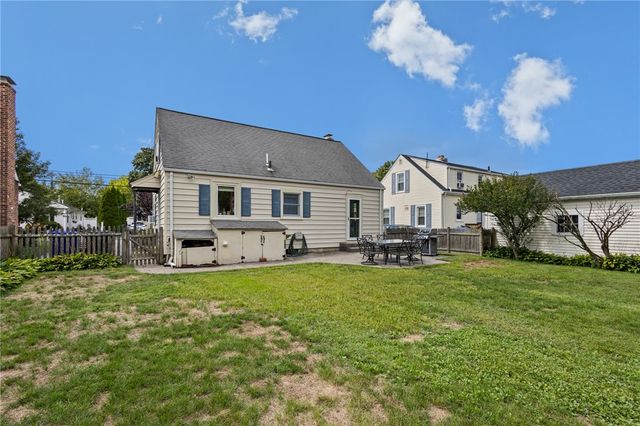 36 Becker Avenue, East Providence, RI 02915