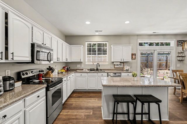 128 Smart Court, Clayton, NC 27520