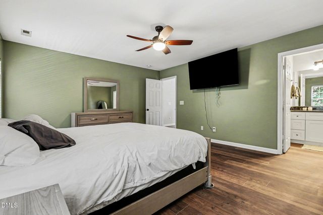 128 Smart Court, Clayton, NC 27520