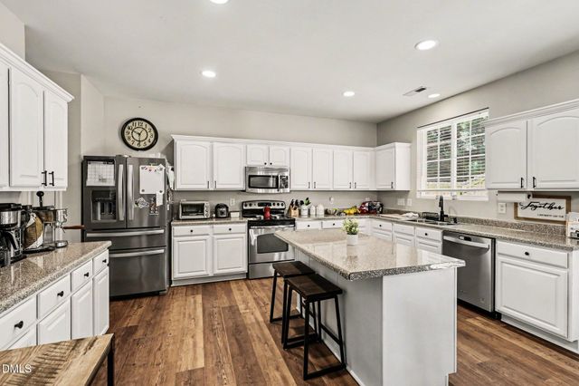 128 Smart Court, Clayton, NC 27520