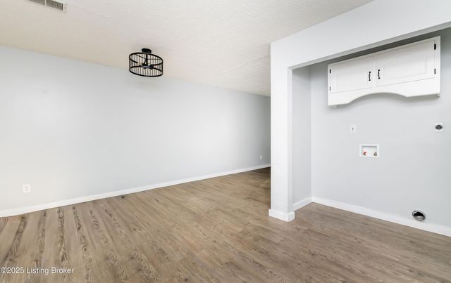 111 Norwood Dr, Elizabethtown, KY 42701