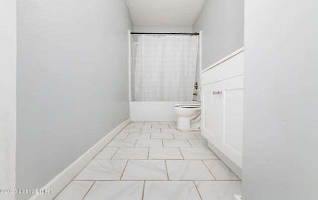 111 Norwood Dr, Elizabethtown, KY 42701