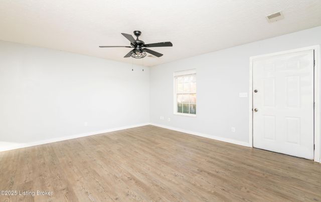 111 Norwood Dr, Elizabethtown, KY 42701