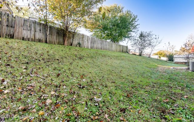 111 Norwood Dr, Elizabethtown, KY 42701