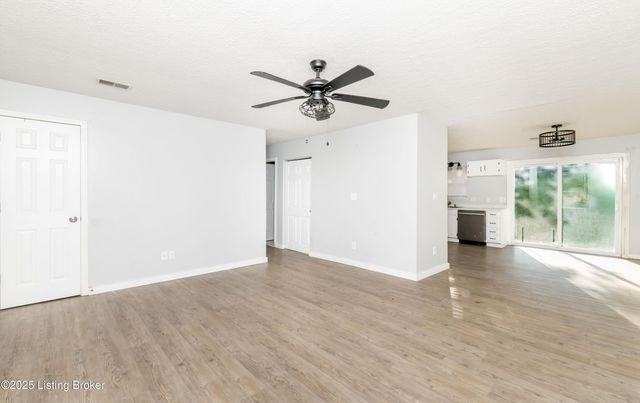 111 Norwood Dr, Elizabethtown, KY 42701