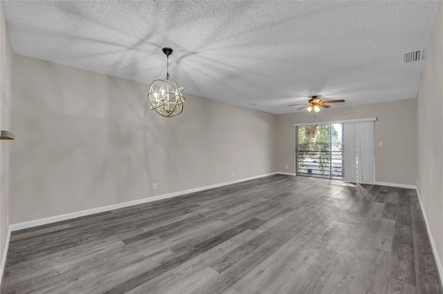 3250 NW 85th Avenue 14, Coral Springs, FL 33065