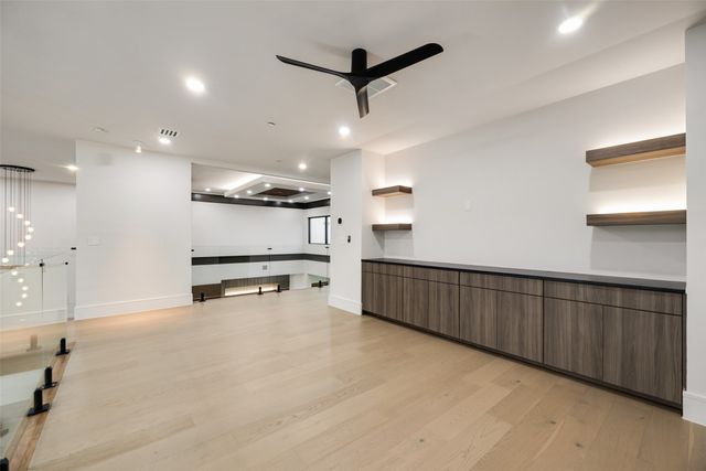 7138 Azalea Lane, Dallas, TX 75230