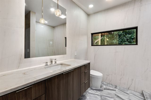 7138 Azalea Lane, Dallas, TX 75230