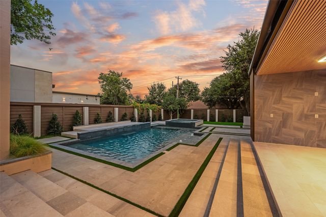 7138 Azalea Lane, Dallas, TX 75230