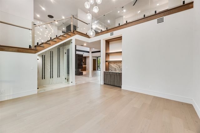 7138 Azalea Lane, Dallas, TX 75230