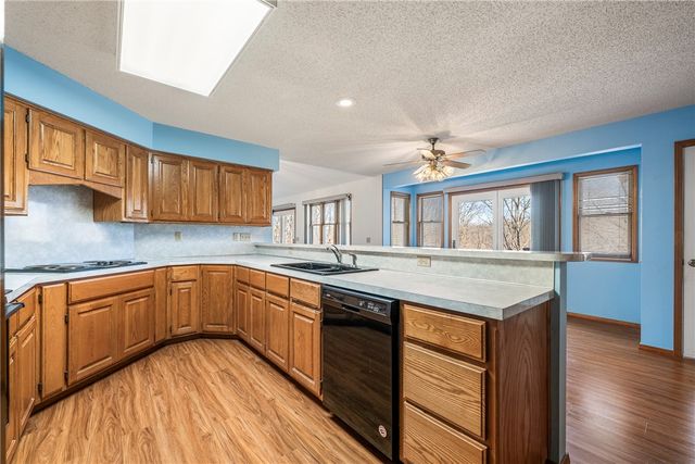 12 Scalloway Circle, Bella Vista, AR 72715