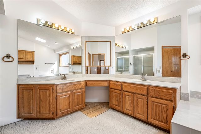 12 Scalloway Circle, Bella Vista, AR 72715