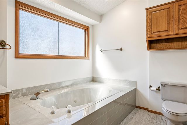 12 Scalloway Circle, Bella Vista, AR 72715