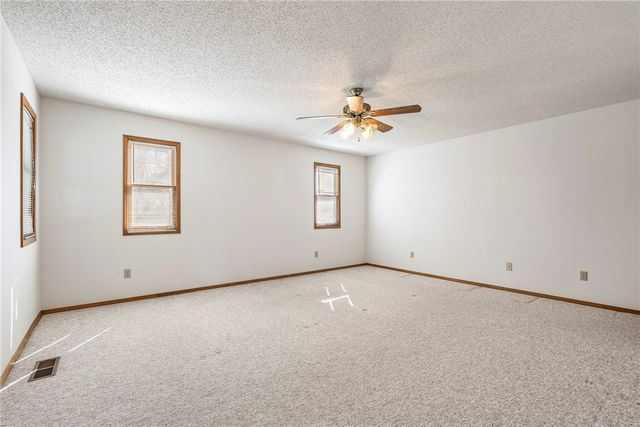 12 Scalloway Circle, Bella Vista, AR 72715