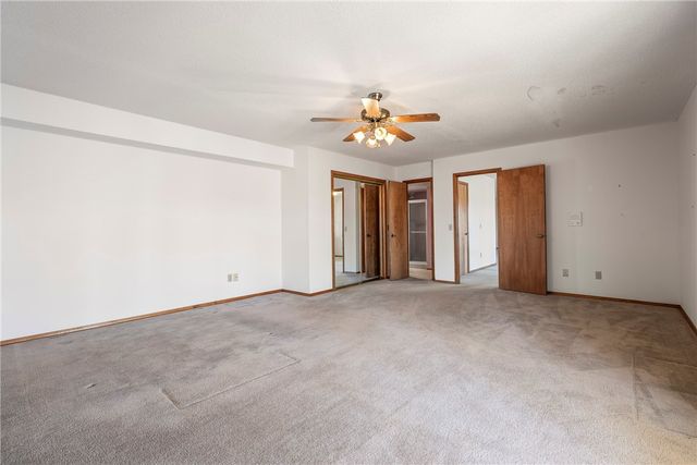 12 Scalloway Circle, Bella Vista, AR 72715