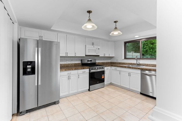 131 Greenbrook Drive 131, Stoughton, MA 02072