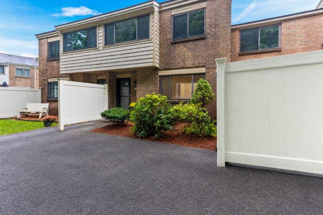 131 Greenbrook Drive 131, Stoughton, MA 02072