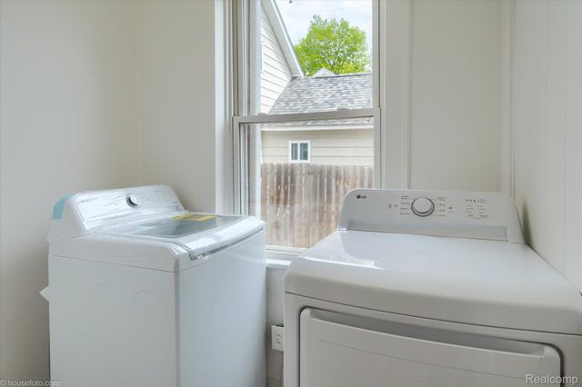 29 Law Street, Lapeer, MI 48446