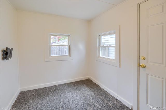 29 Law Street, Lapeer, MI 48446
