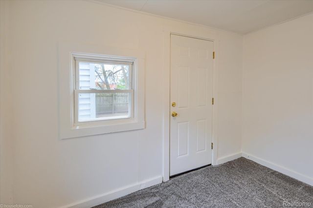 29 Law Street, Lapeer, MI 48446