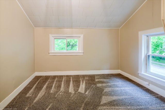 29 Law Street, Lapeer, MI 48446