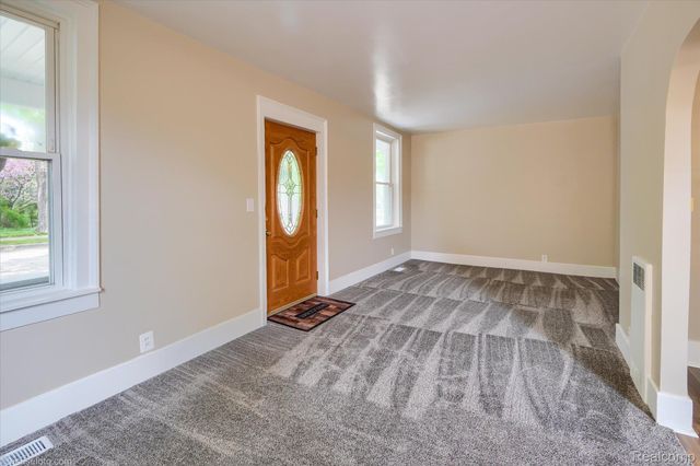 29 Law Street, Lapeer, MI 48446