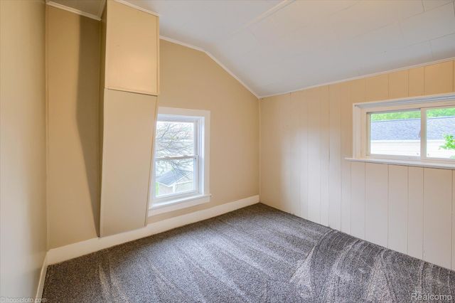 29 Law Street, Lapeer, MI 48446