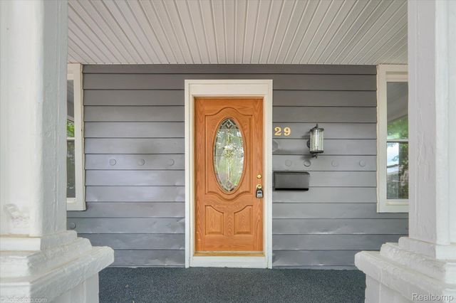 29 Law Street, Lapeer, MI 48446