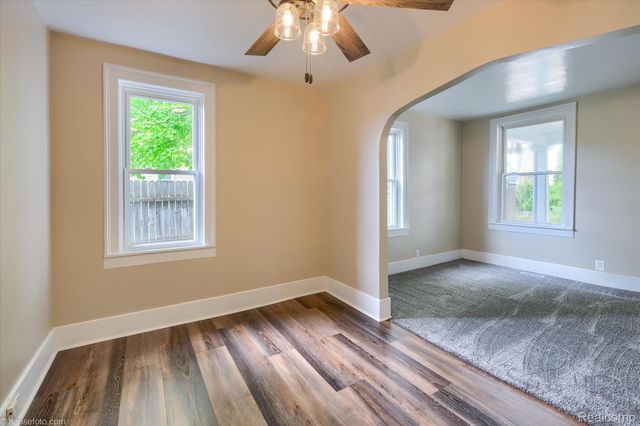 29 Law Street, Lapeer, MI 48446